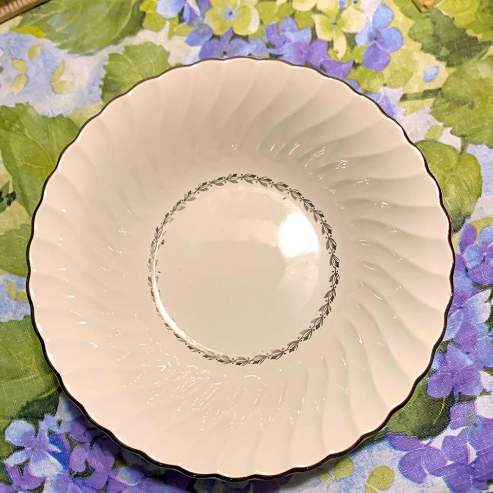 9” China serving bowl